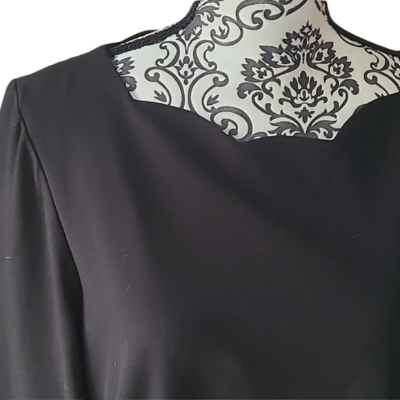 Talbots sz 14 black scalloped neck dress - Picture 2 of 7